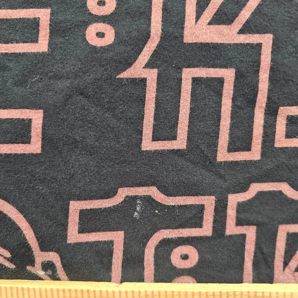 True Religion Buddha All Over Print Cut Off Raw Hem Tee Black Pink Medium